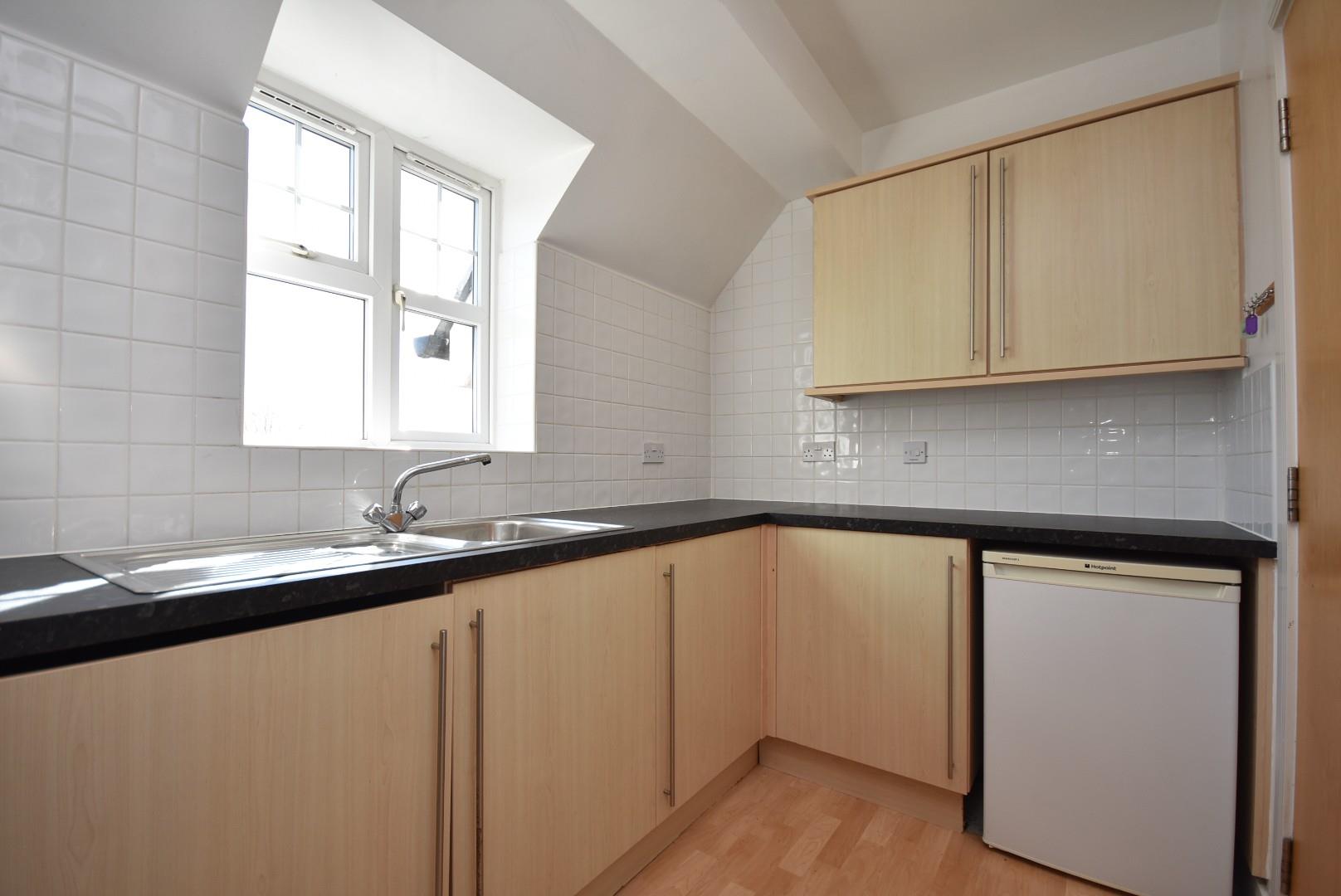 32 Heol Tre Forys, Penarth, CF64 3RE